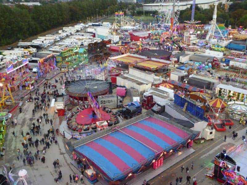 No doubt one of the biggest fairs in Europe – Hull Fair was another which would see some good business, the best of which was over the second weekend which saw huge crowds.