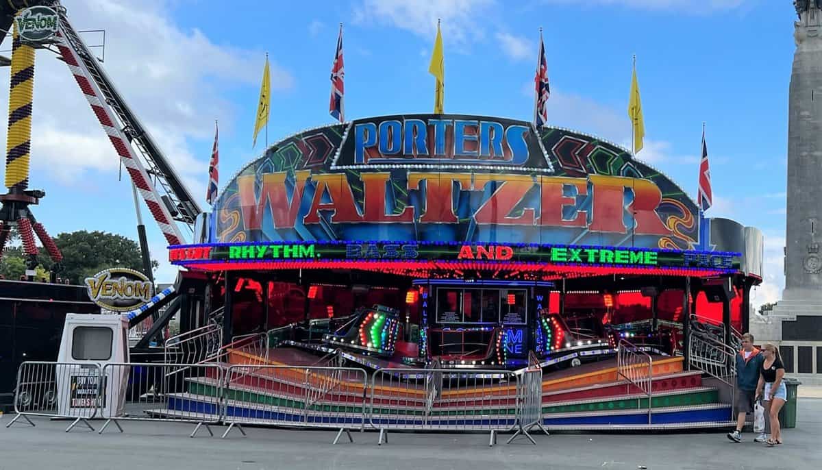 William Porter’s waltzer at Plymouth Firework Championships