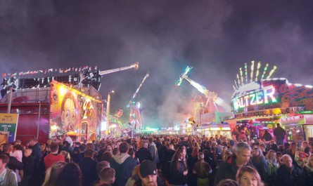 Hull Fair drew record crowds this year. Photo: David Chape