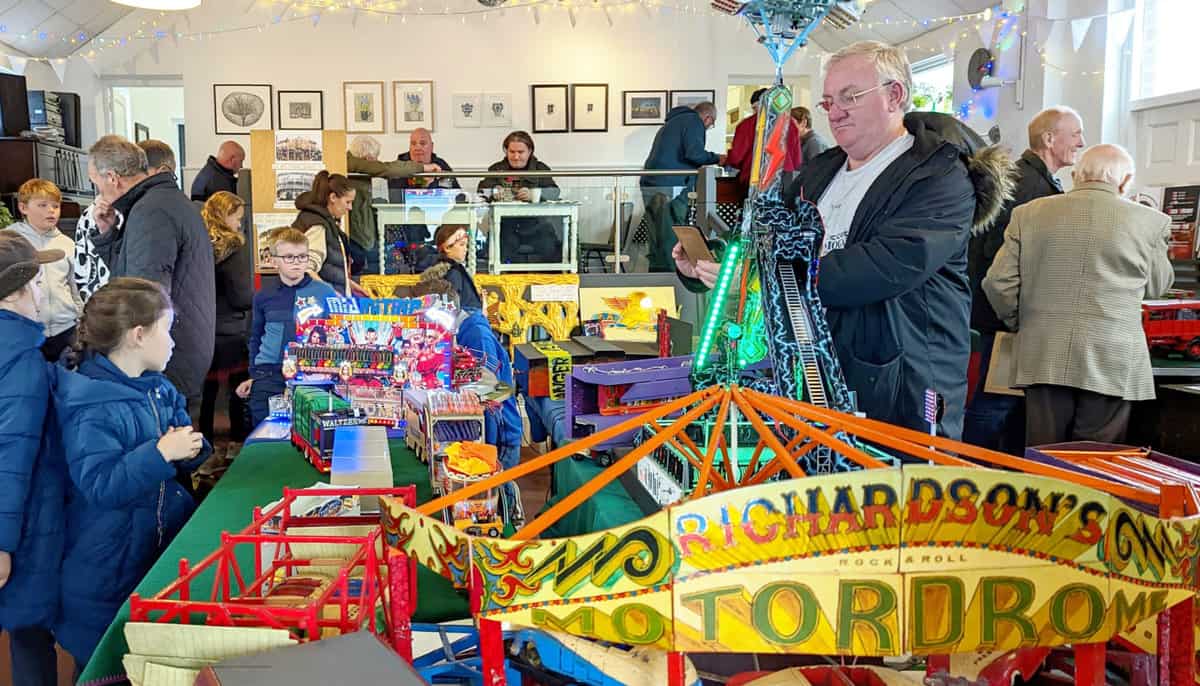 A busy afternoon at Belper Fair Model Show.
