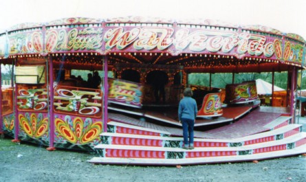 The Cogger family's Waltzer at Hampstead Heath in May 1981. Photo: Richard Furniss.