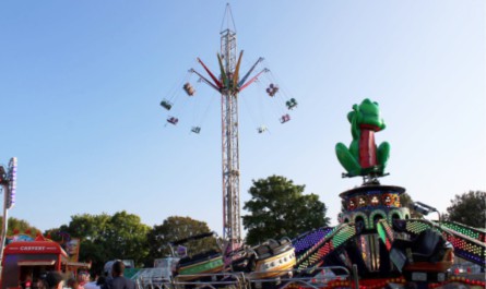 Connor Cowie's Sky Flyer and Edward Evans' Crazy Frogs at Barnstaple fair.