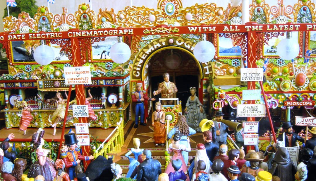 Barrie Ratcliffe’s model Bioscope show faithfully depicts the intricacies of these very popular fairground attractions.